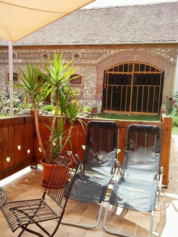 Levendula Porta és Pajtaszínház Orfű Exterior foto